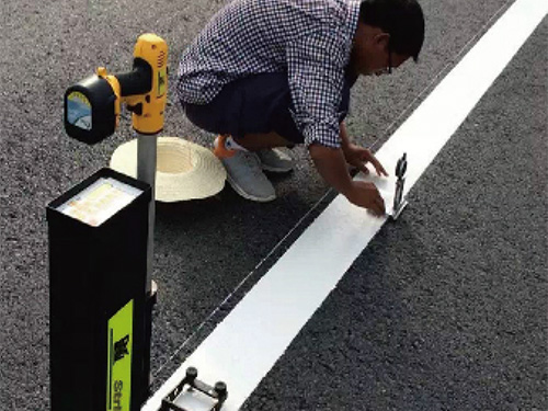 道路標線施工